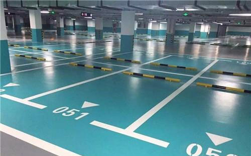 秦州秦州环氧地坪中涂：构筑坚固地面的关键环节